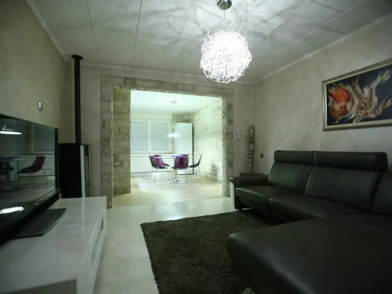 Villa Pina Pola